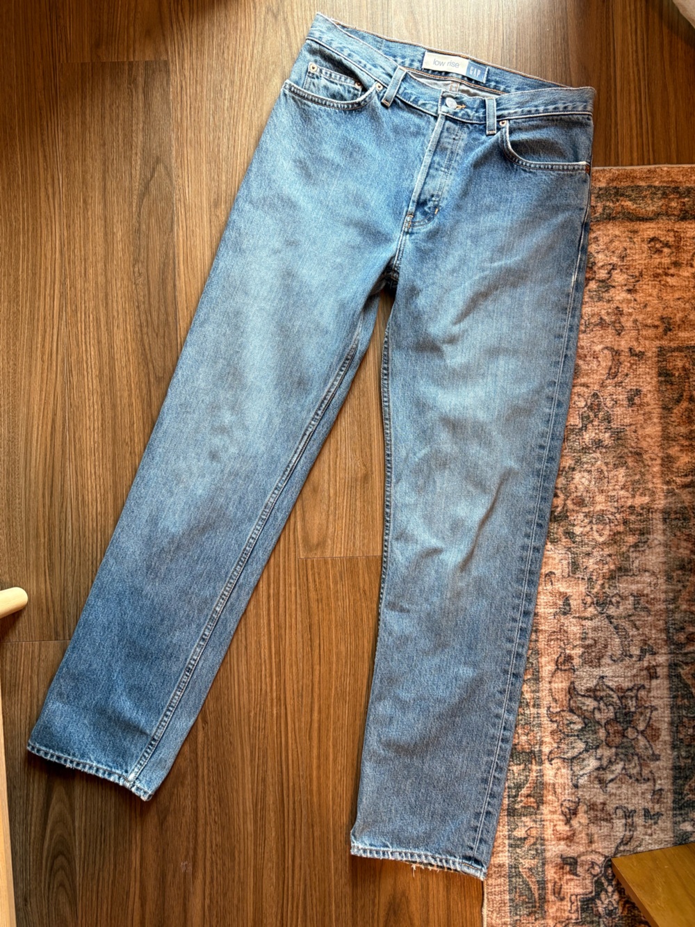 GAP Low Rise Women’s Denim Jeans in Medium Blue